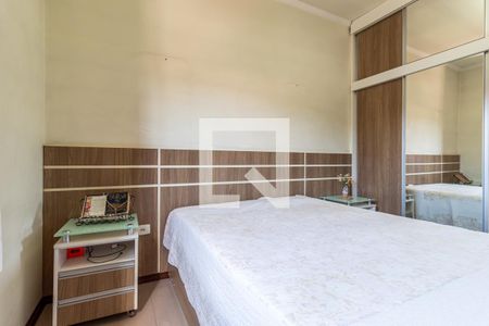 Casa à venda com 350m², 3 quartos e 4 vagasSuíte - Quarto