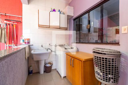 Casa à venda com 350m², 3 quartos e 4 vagasÁrea de Serviço