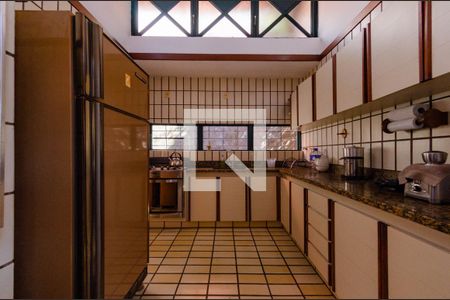 Casa à venda com 230m², 3 quartos e 2 vagas Casa à venda com 230m², 3 quartos e 2 vagasCozinha