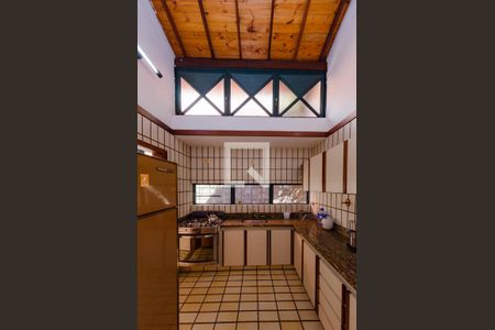 Casa à venda com 230m², 3 quartos e 2 vagas Casa à venda com 230m², 3 quartos e 2 vagasCozinha