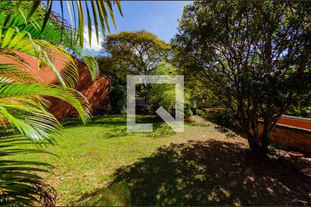 Casa à venda com 230m², 3 quartos e 2 vagas Casa à venda com 230m², 3 quartos e 2 vagasÁrea externa