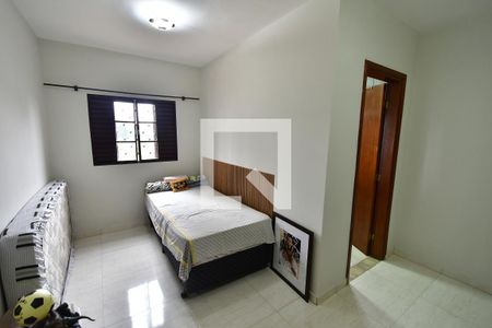 Casa para alugar com 1000m², 3 quartos e 6 vagasQuarto 3