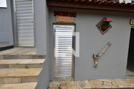 Casa para alugar com 1000m², 3 quartos e 6 vagasBanheiro 5