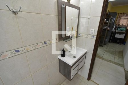 Casa para alugar com 1000m², 3 quartos e 6 vagasBanheiro 2