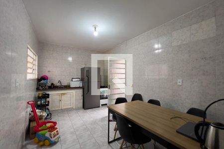 Apartamento à venda com 74m², 1 quarto e sem vaga Apartamento à venda com 74m², 1 quarto e sem vagaCozinha e área de serviço