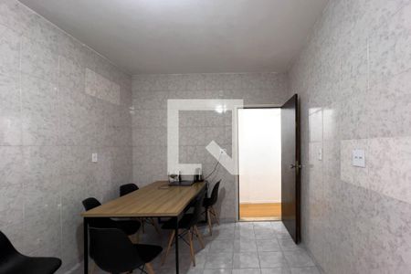 Apartamento à venda com 74m², 1 quarto e sem vaga Apartamento à venda com 74m², 1 quarto e sem vagaCozinha e área de serviço