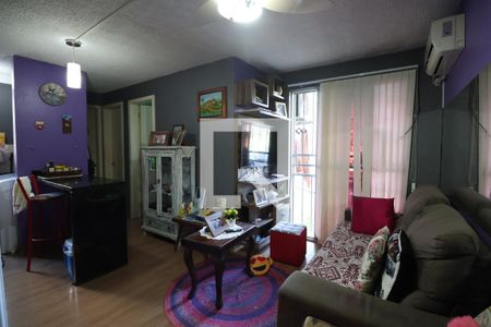 Sala de apartamento à venda com 2 quartos, 45m² em Olaria, Canoas