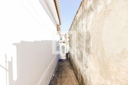Casa para alugar com 184m², 2 quartos e 1 vagaSaida e Entrada Corredor Lateral