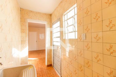 Casa para alugar com 184m², 2 quartos e 1 vagaÁrea de Serviço