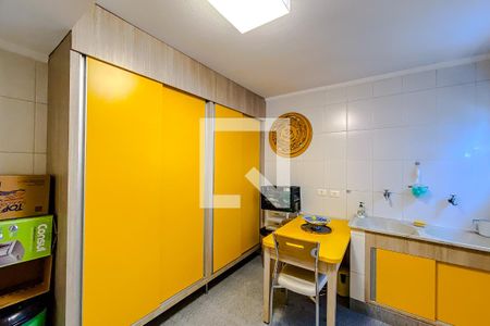 Casa à venda com 266m², 3 quartos e 2 vagasÁrea de Serviço