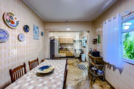 Casa à venda com 266m², 3 quartos e 2 vagasCozinha