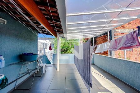 Casa à venda com 266m², 3 quartos e 2 vagasÁrea de Serviço 2