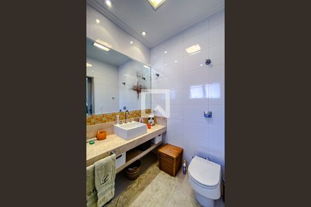 Casa à venda com 266m², 3 quartos e 2 vagasBanheiro da Suíte