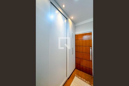 Casa à venda com 266m², 3 quartos e 2 vagasQuarto 3 - Armários