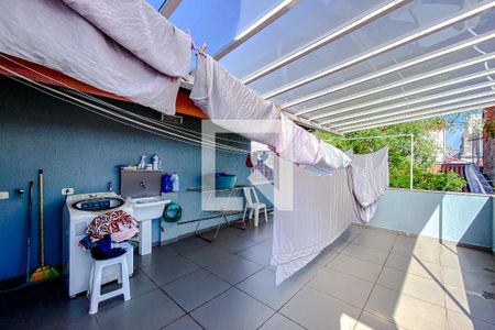 Casa à venda com 266m², 3 quartos e 2 vagasÁrea de Serviço 2