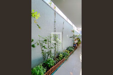 Casa à venda com 266m², 3 quartos e 2 vagasÁrea externa