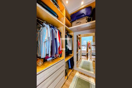 Casa à venda com 266m², 3 quartos e 2 vagasQuarto 1 - Armários