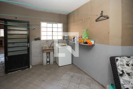 Casa à venda com 70m², 2 quartos e 1 vagaÁrea de Serviço