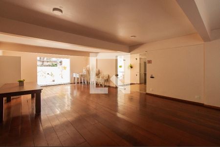 Apartamento à venda com 106m², 3 quartos e 1 vaga Apartamento à venda com 106m², 3 quartos e 1 vagaÁrea comum - Salão de festas