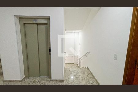Apartamento à venda com 78m², 3 quartos e 2 vagasElevador