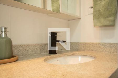 Apartamento à venda com 81m², 1 quarto e 2 vagasBanheiro da Suíte