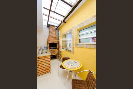 Casa à venda com 159m², 4 quartos e 2 vagasChurrasqueira