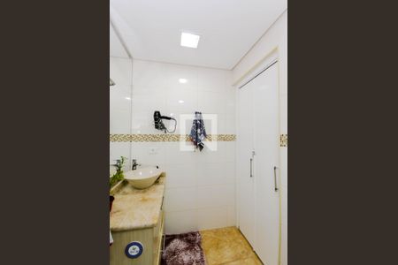 Casa à venda com 159m², 4 quartos e 2 vagasBanheiro da Suíte