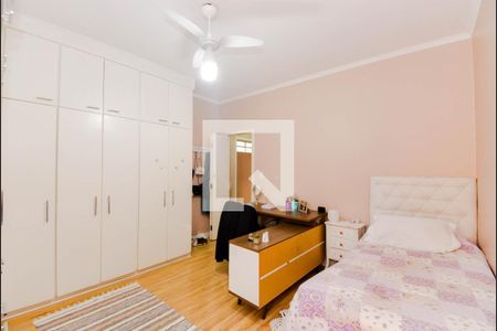 Casa à venda com 159m², 4 quartos e 2 vagasQuarto 2