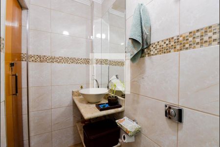 Casa à venda com 159m², 4 quartos e 2 vagasBanheiro Social 2