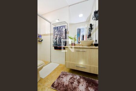 Casa à venda com 159m², 4 quartos e 2 vagas Casa à venda com 159m², 4 quartos e 2 vagasBanheiro da Suíte