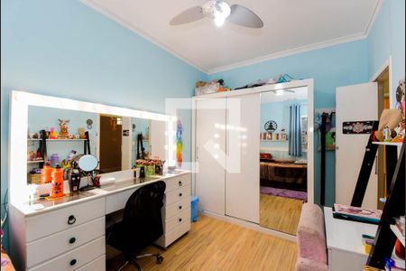 Casa à venda com 159m², 4 quartos e 2 vagas Casa à venda com 159m², 4 quartos e 2 vagasQuarto 1