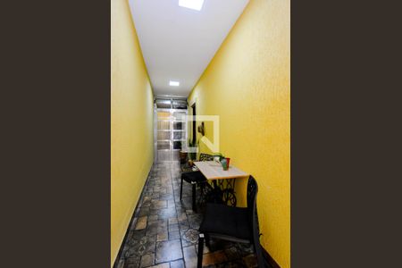 Casa à venda com 159m², 4 quartos e 2 vagas Casa à venda com 159m², 4 quartos e 2 vagasEntrada Social