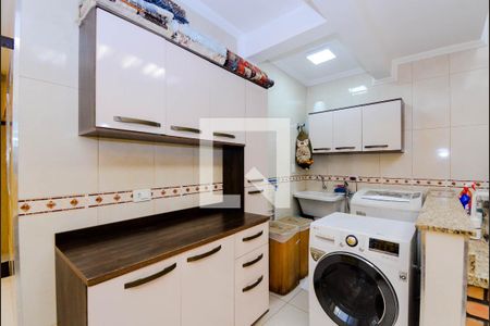 Casa à venda com 159m², 4 quartos e 2 vagas Casa à venda com 159m², 4 quartos e 2 vagasÁrea de Serviço