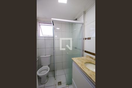 Banheiro de apartamento para alugar com 2 quartos, 51m² em Jardim Tatiana, Votorantim