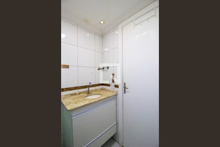 Apartamento para alugar com 51m², 2 quartos e 1 vaga Apartamento para alugar com 51m², 2 quartos e 1 vagaBanheiro