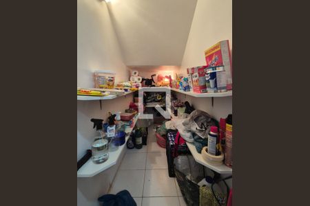 Deposito  de casa de condomínio à venda com 4 quartos, 234m² em Vargem Pequena, Rio de Janeiro