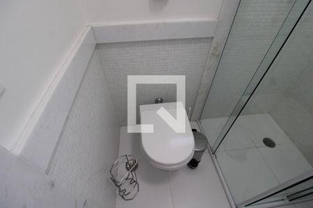 Casa à venda com 250m², 4 quartos e 4 vagasQuarto 2 - Banheiro