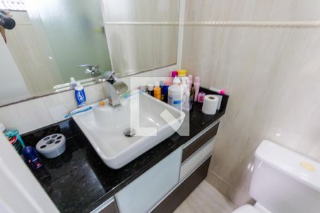 Casa à venda com 172m², 3 quartos e 2 vagas Casa à venda com 172m², 3 quartos e 2 vagasBanheiro da Suíte