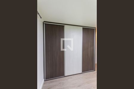 Casa à venda com 172m², 3 quartos e 2 vagas Casa à venda com 172m², 3 quartos e 2 vagasSuíte