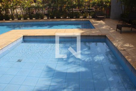 Apartamento para alugar com 50m², 2 quartos e 1 vagaÁrea comum - Piscina