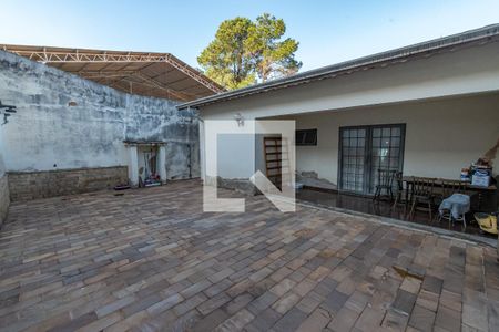 Casa para alugar com 293m², 4 quartos e 3 vagas Casa para alugar com 293m², 4 quartos e 3 vagasQuintal