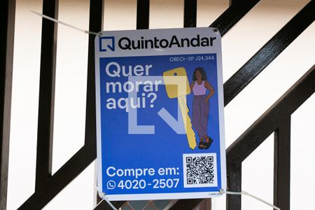 Apartamento à venda com 300m², 4 quartos e sem vagaFachada - Placa