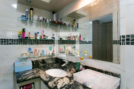 Apartamento à venda com 300m², 4 quartos e sem vagaBanheiro da Suíte