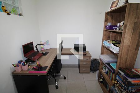 Casa à venda com 144m², 4 quartos e 1 vagaCasa 2  Escritório