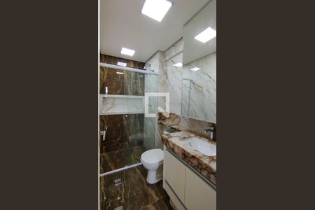 Apartamento à venda com 83m², 3 quartos e 2 vagasBanheiro da Suíte