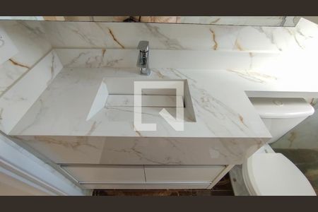 Apartamento à venda com 83m², 3 quartos e 2 vagasBanheiro