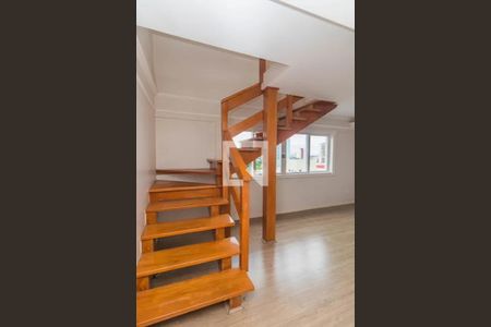 Apartamento para alugar com 178m², 3 quartos e 1 vagaEscada