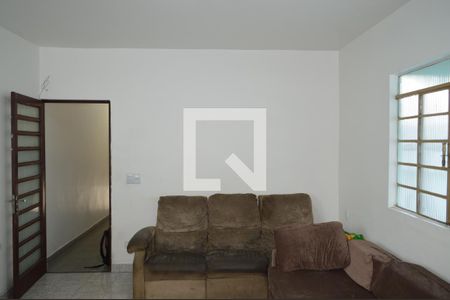 Casa à venda com 114m², 5 quartos e 1 vagaSala