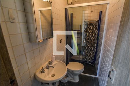 Apartamento para alugar com 294m², 5 quartos e 2 vagasBanheiro de serviço