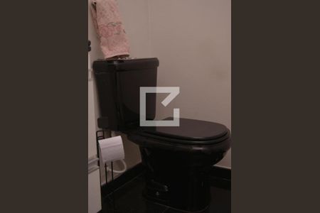 Apartamento à venda com 150m², 3 quartos e 2 vagasBanheiro da área de serviço 